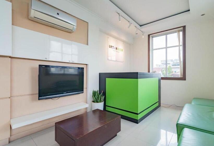 Urbanview Hotel Syariah Dapen Pontianak By Reddoorz