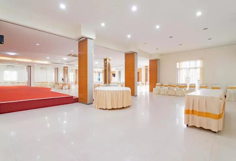 Urbanview Hotel Syariah Dapen Pontianak By Reddoorz
