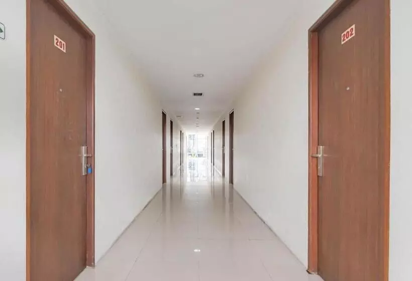 Urbanview Hotel Syariah Dapen Pontianak By Reddoorz