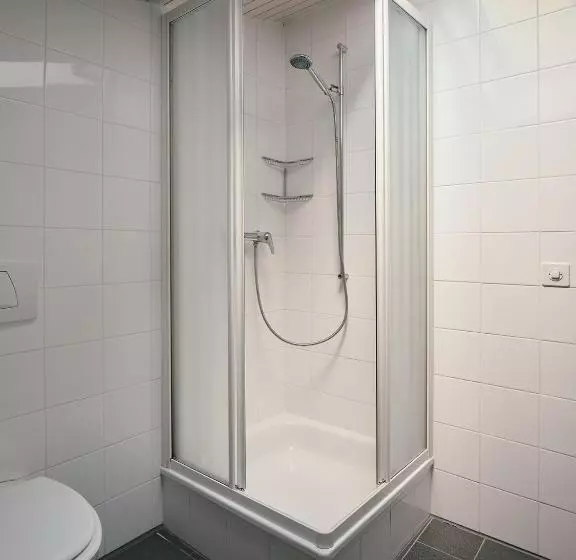 Retkeilymaja Osteria Grütli Con Alloggio