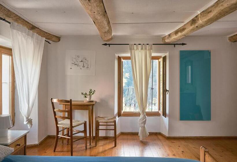 ユースホステル Osteria Grütli Con Alloggio