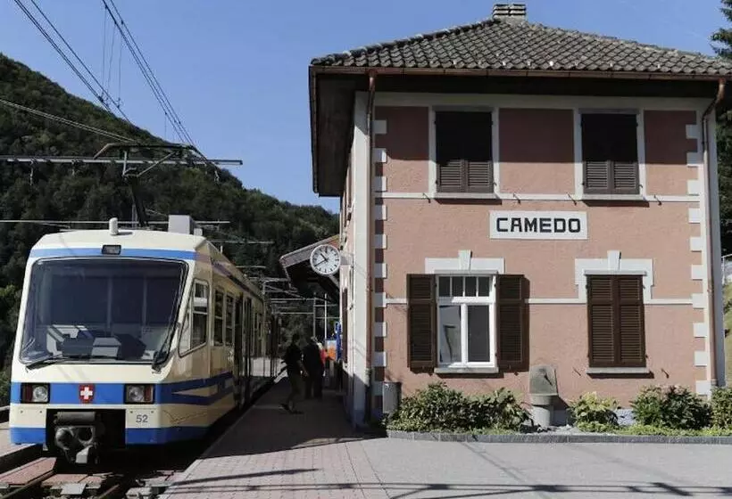 Retkeilymaja Osteria Grütli Con Alloggio