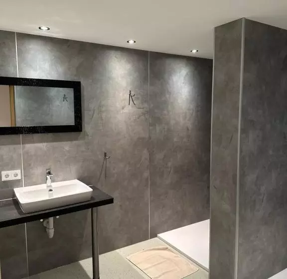 هاستل Waldhaus Talblick