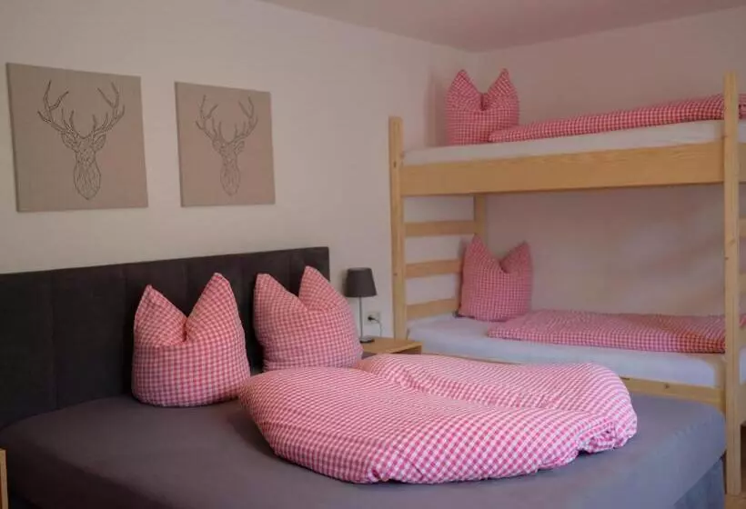 هاستل Waldhaus Talblick