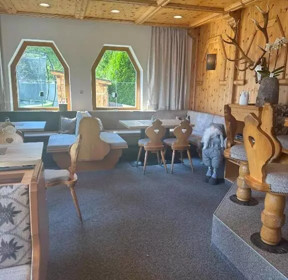 هاستل Waldhaus Talblick