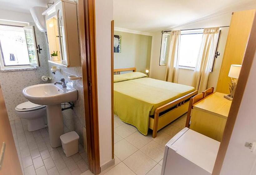 تختخواب و صبحانه Almaré