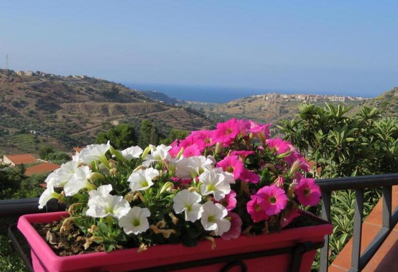 住宿加早餐  Granatelli Holiday Home