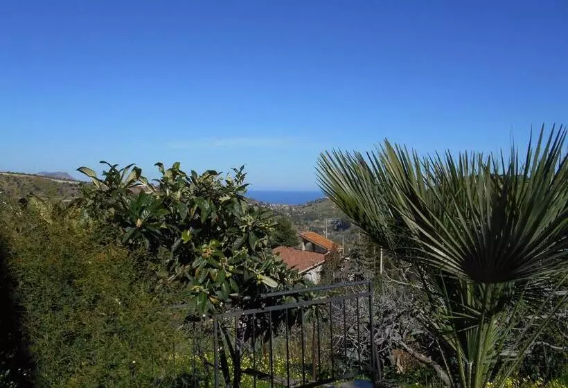 Aamiaismajoitus (B&B) Granatelli Holiday Home