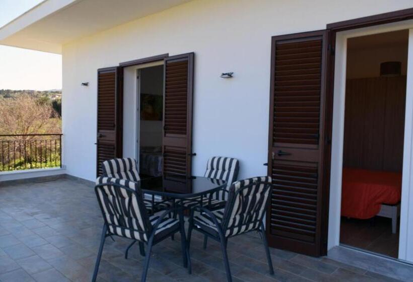 住宿加早餐  Granatelli Holiday Home