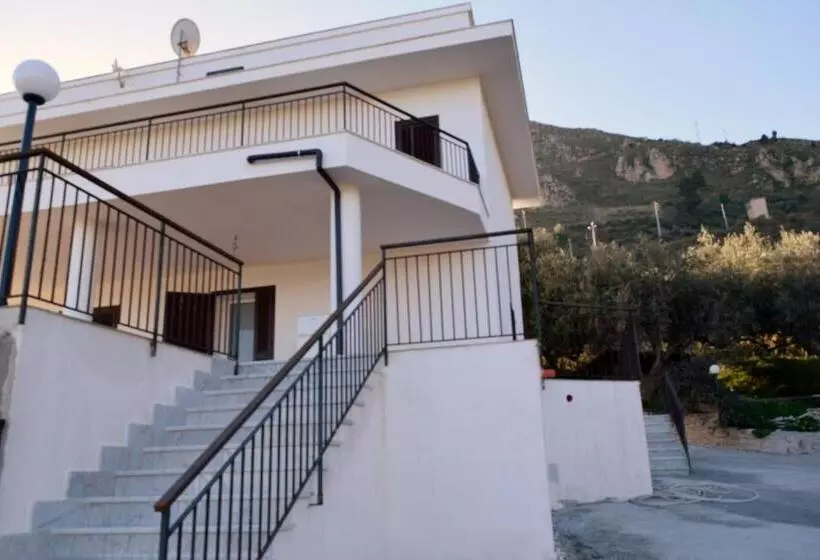 Aamiaismajoitus (B&B) Granatelli Holiday Home