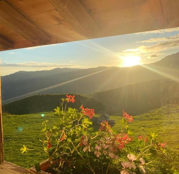تختخواب و صبحانه Chambres Et Tables D Hôtes Le Choton à Nono Col Du Joly Beaufortain