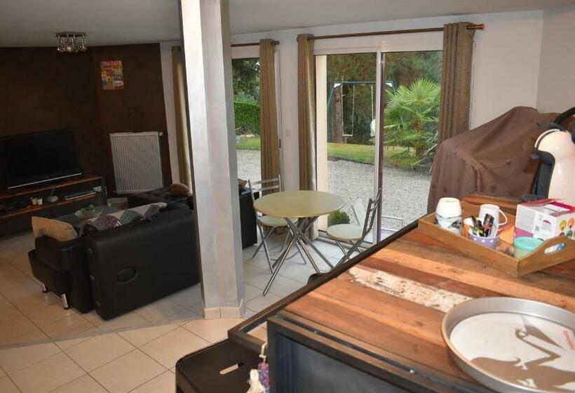 مبيت وإفطار Le Val