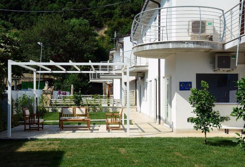 مبيت وإفطار Le Zagare