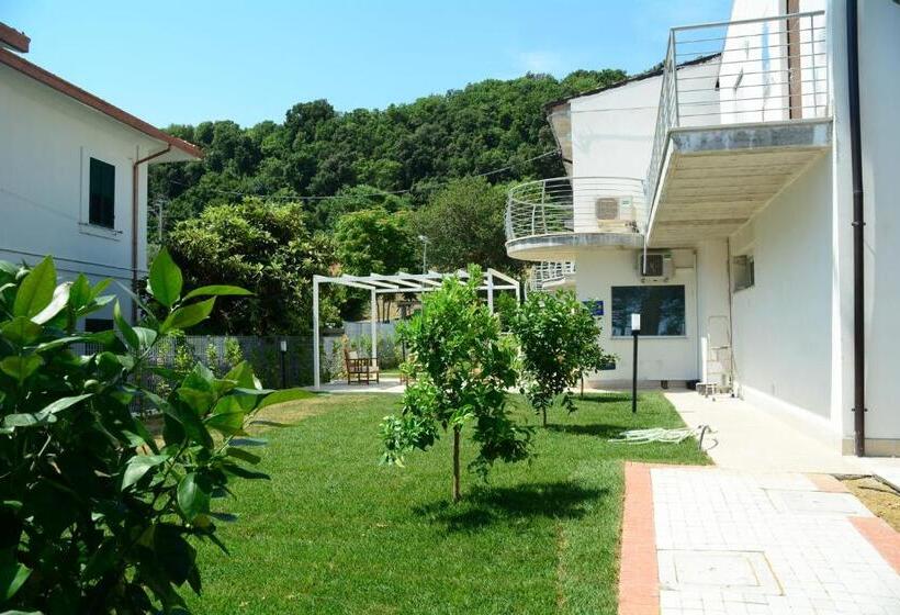 مبيت وإفطار Le Zagare