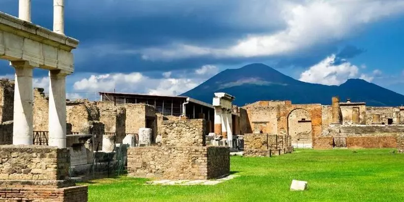 Aamiaismajoitus (B&B) Vesuvio House Appartamento Indipendente E Centrale