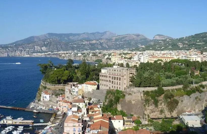 Aamiaismajoitus (B&B) Vesuvio House Appartamento Indipendente E Centrale