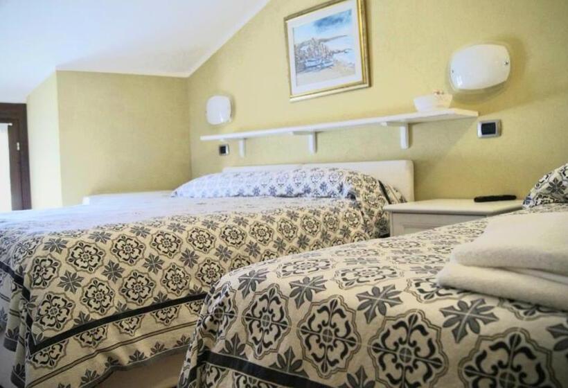 بنسيون Affittacamere La Loggia