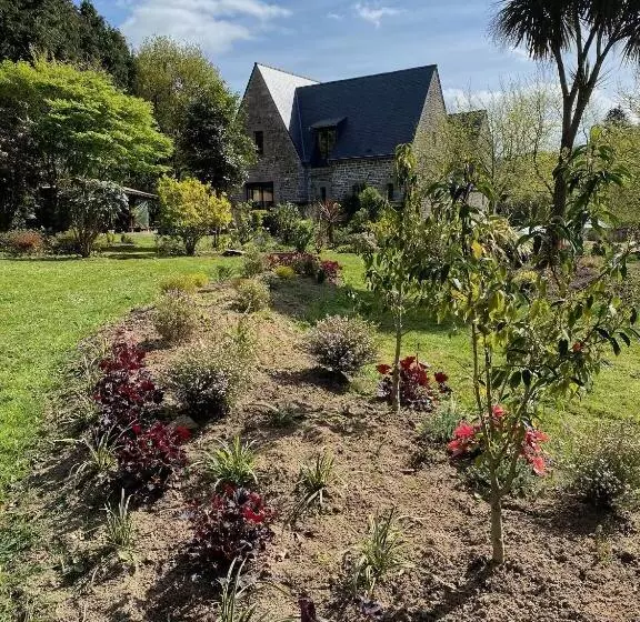 Majatalo Domaine De Montloue   Relais Bien être