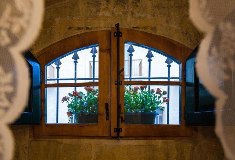 پانسیون Id Dar Ta Censu