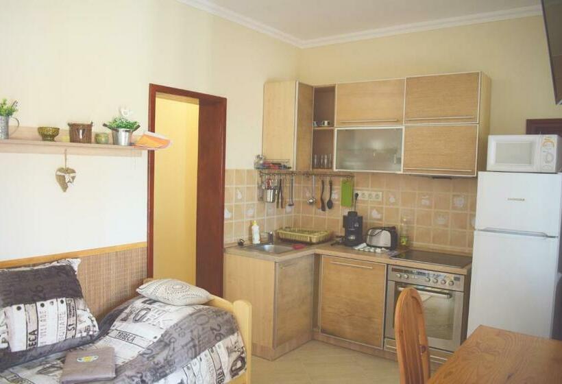 ペンション Tündérfátyol Vendégház