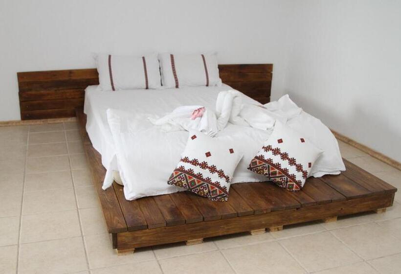 Pensão Vila Toate Panzele Sus