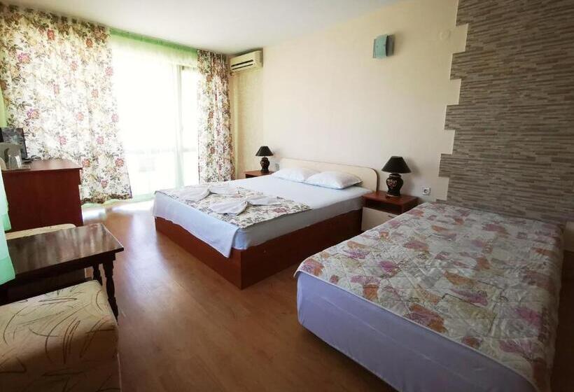 پانسیون Villa Mirage