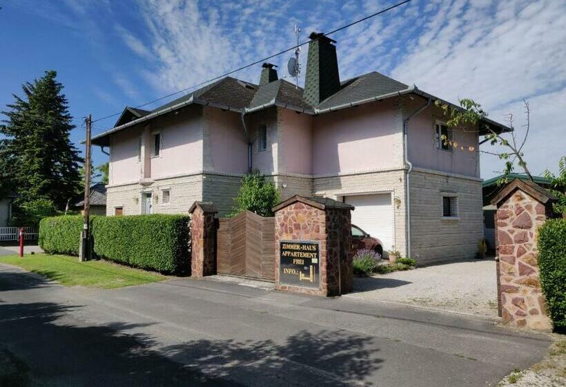 膳宿费 Vilma Villa