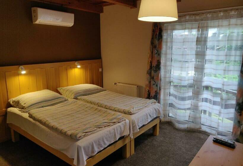 膳宿费 Vilma Villa