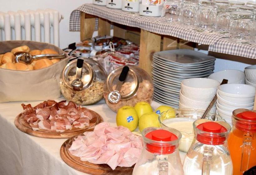 ベッドアンドブレックファースト Affittacamere Lago Rotondo