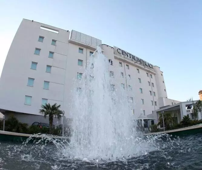 Centrum Palace Hotel & Resorts