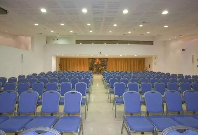 Centrum Palace Hotel & Resorts