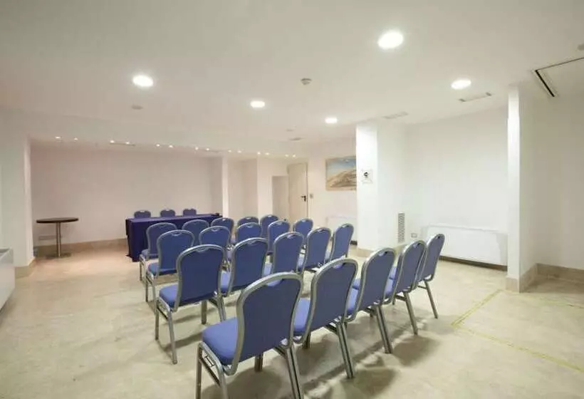 Centrum Palace Hotel & Resorts