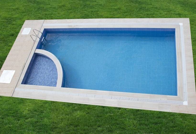 בית מלון כפרי Babis