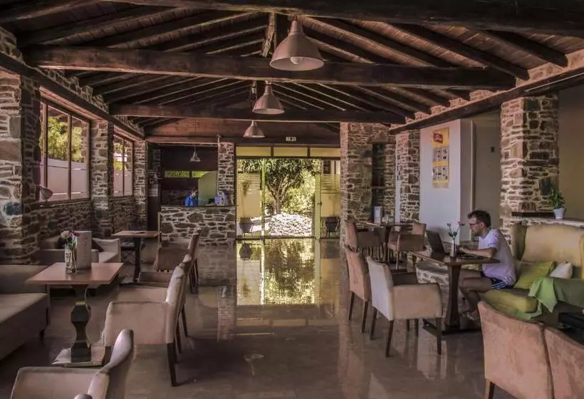 בית מלון כפרי Coral Blue Beach