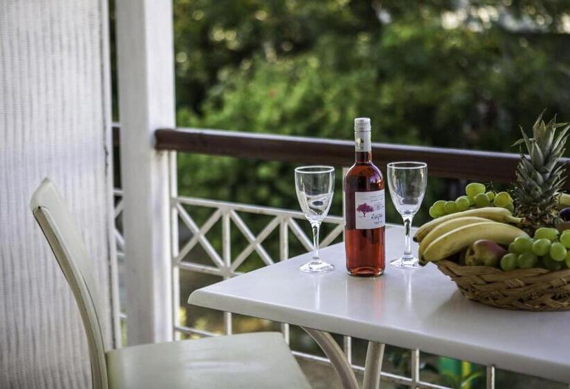 فندق Coral Blue Beach