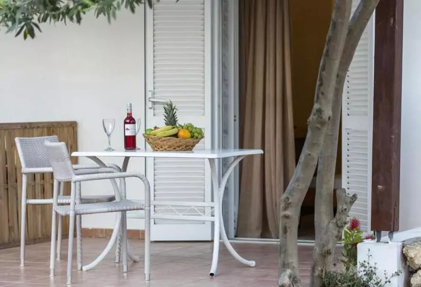 בית מלון כפרי Coral Blue Beach