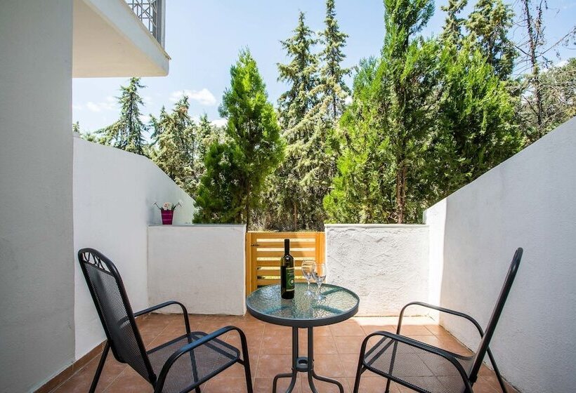 فندق Coral Blue Beach