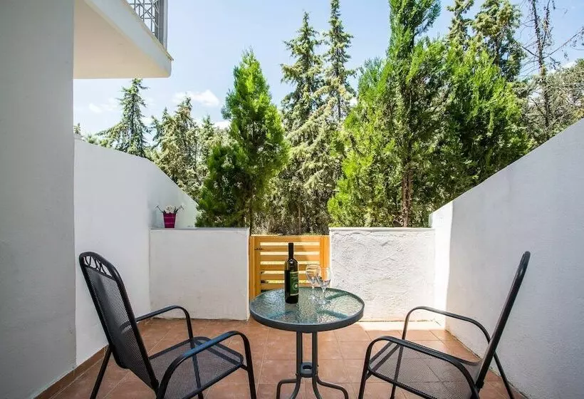 בית מלון כפרי Coral Blue Beach