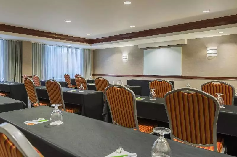 호텔 Courtyard Fort Myers At I75 And Gulf Coast Town Center