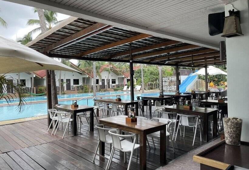 בית מלון כפרי Dolphin Bay Beach Resort