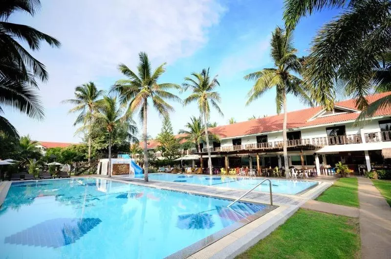 호텔 Dolphin Bay Beach Resort