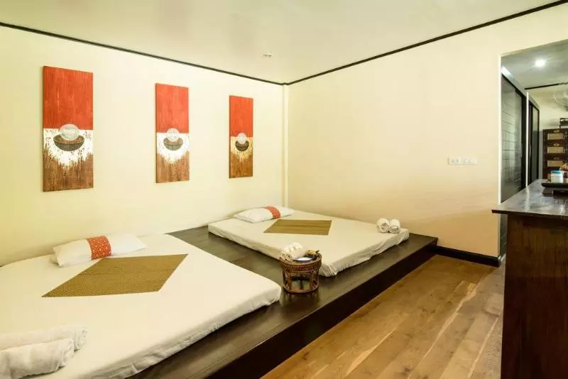 호텔 Dolphin Bay Beach Resort