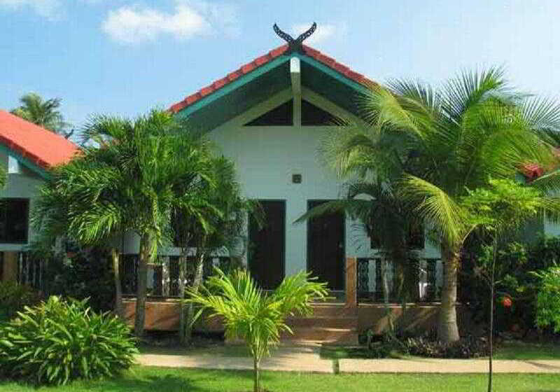 בית מלון כפרי Dolphin Bay Beach Resort