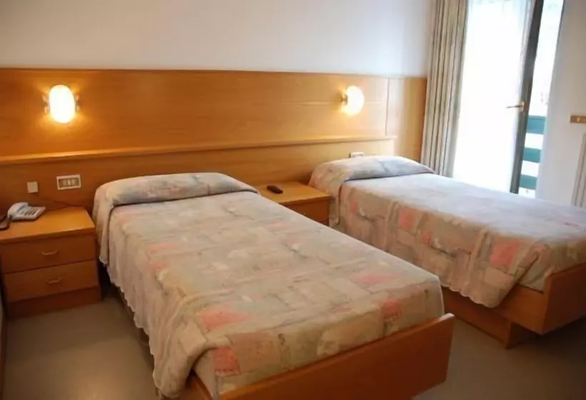 Отель Faedo Pineta