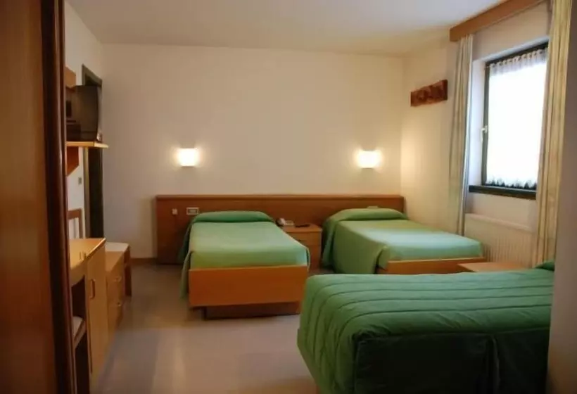 Отель Faedo Pineta