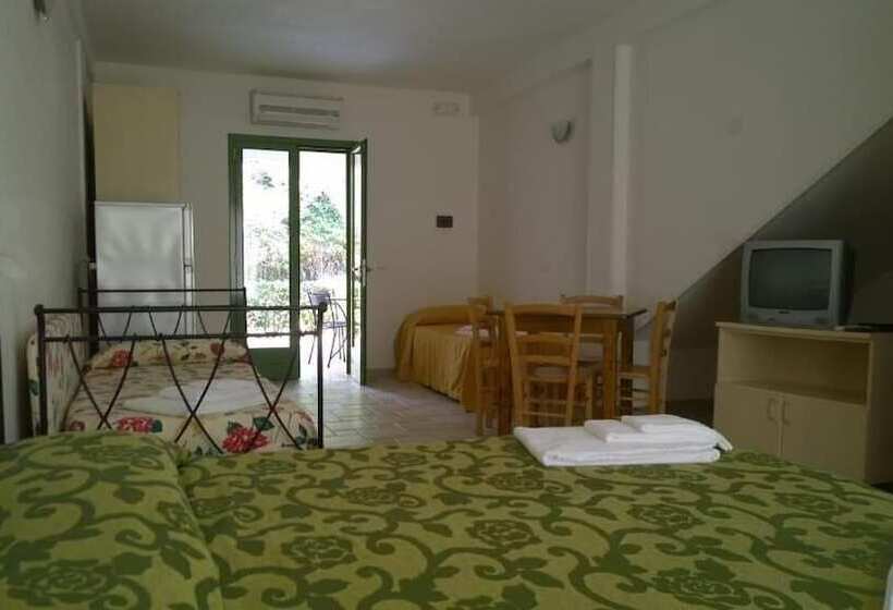 酒店 Family Village Otranto