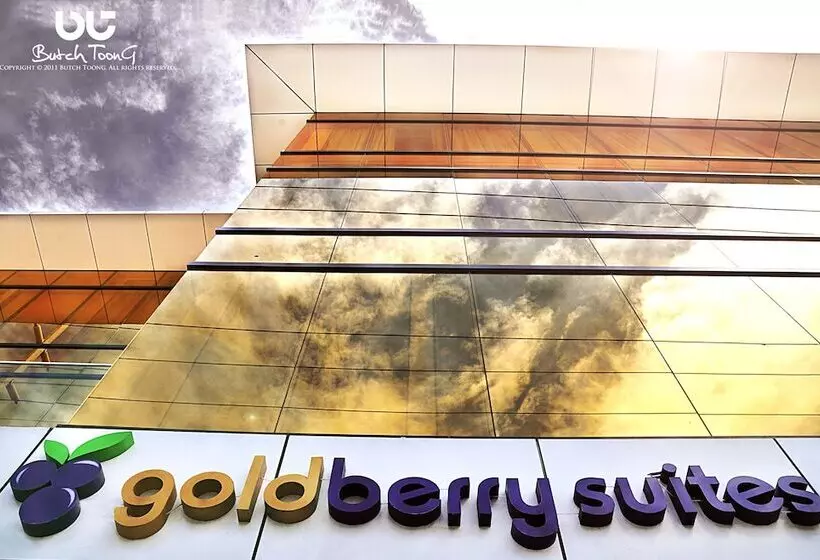 Goldberry Suites & Hotel Mactan