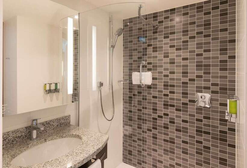 هتل Hampton By Hilton Nuremberg City Centre