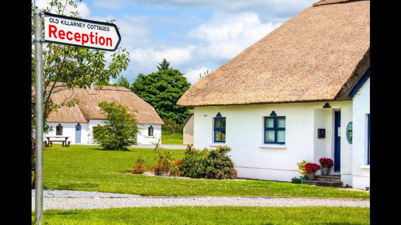 בית מלון כפרי Old Killarney Village