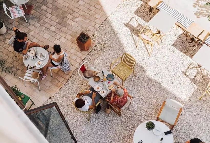 호텔 Ses Sucreres Small & Slow